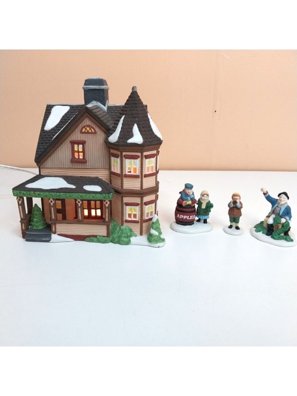 Department 56 The Old Man And The Sea 5655-3 & Thomas T. Julian House 5657-0